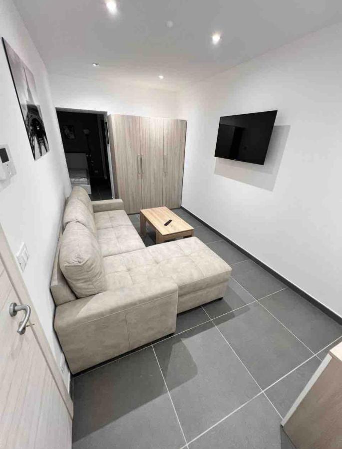 Pregevole Duplex A 1 Minuto Dalla Metro Collegno Exterior foto